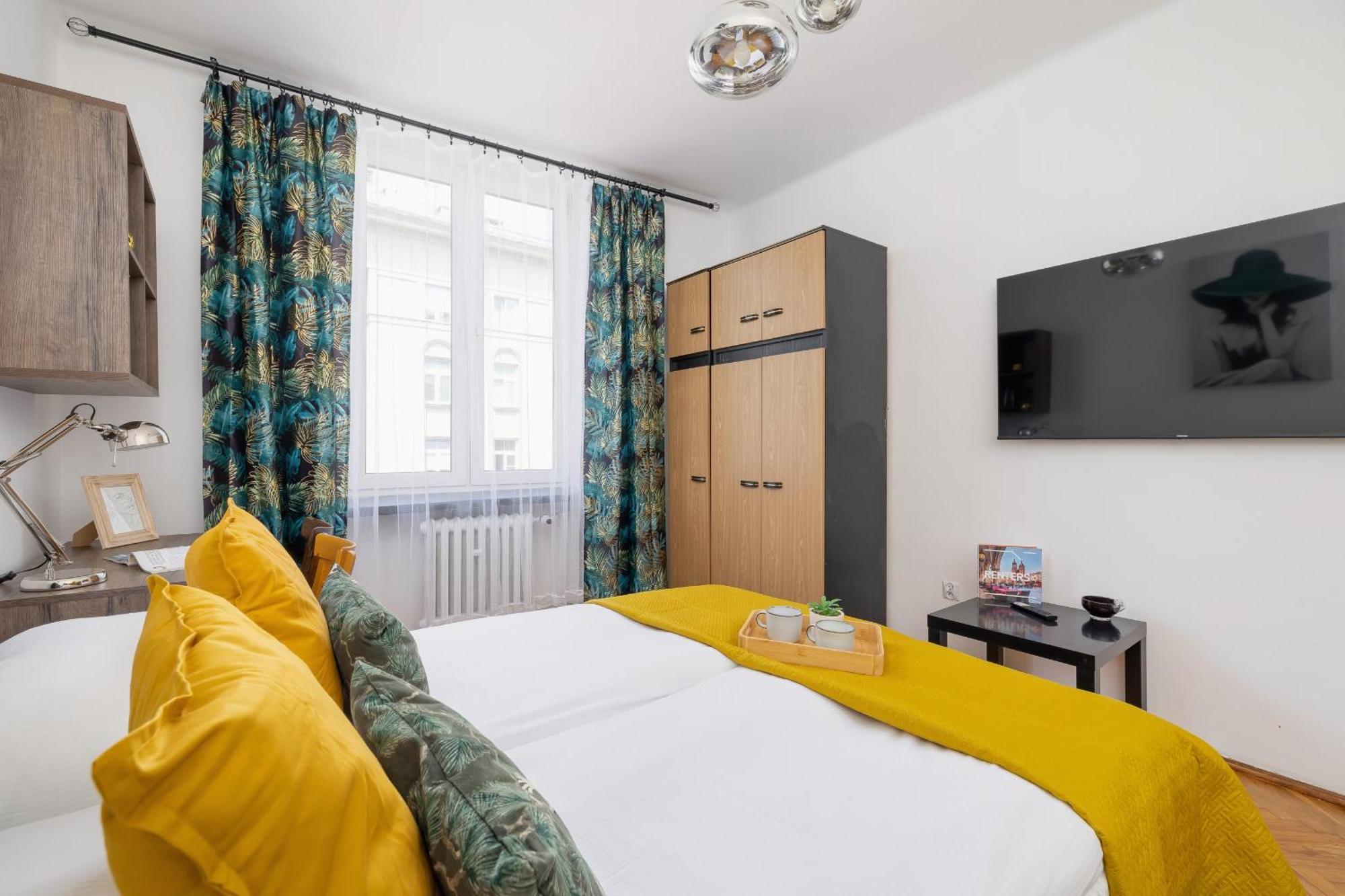 Rodzinny Z Dwiema Sypialniami Niedaleko Centrum Krakowa By Renters Apartament